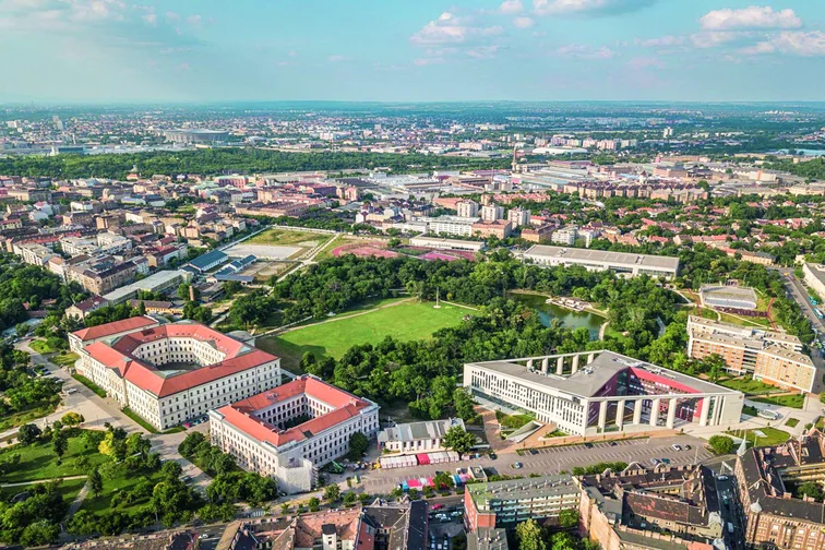 Budapest, Nemzeti Közszolgálati Egyetem – Ludovika Akadémia, főépület