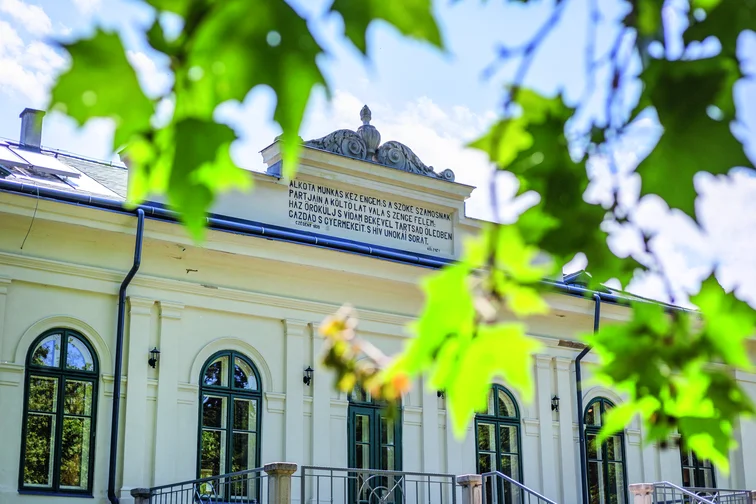 Cégénydányád, Kölcsey–Kende-kastély