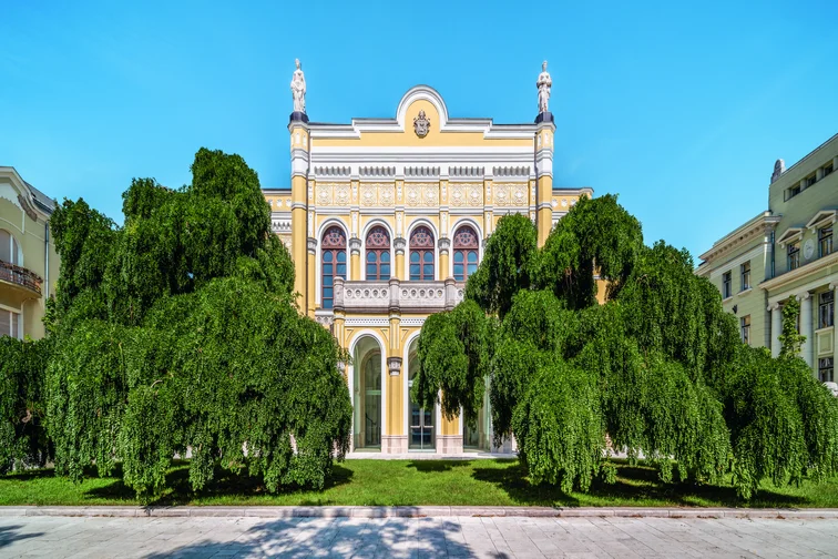 Debrecen, Csokonai színház
