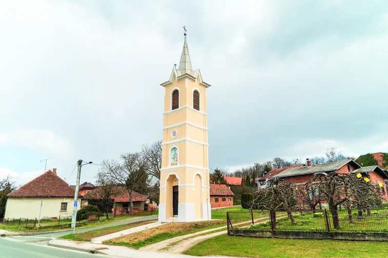 Hosszúfalu, Szent Flórián-harangláb