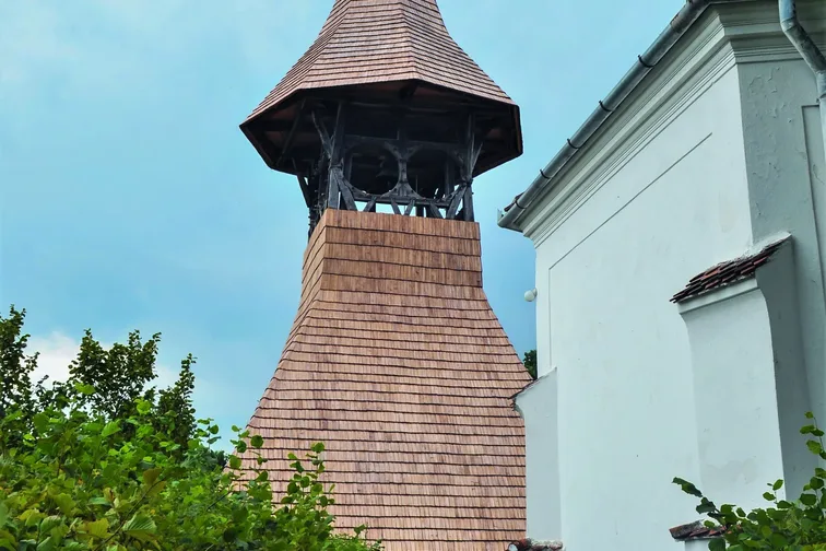 Kálnok, unitárius harangláb