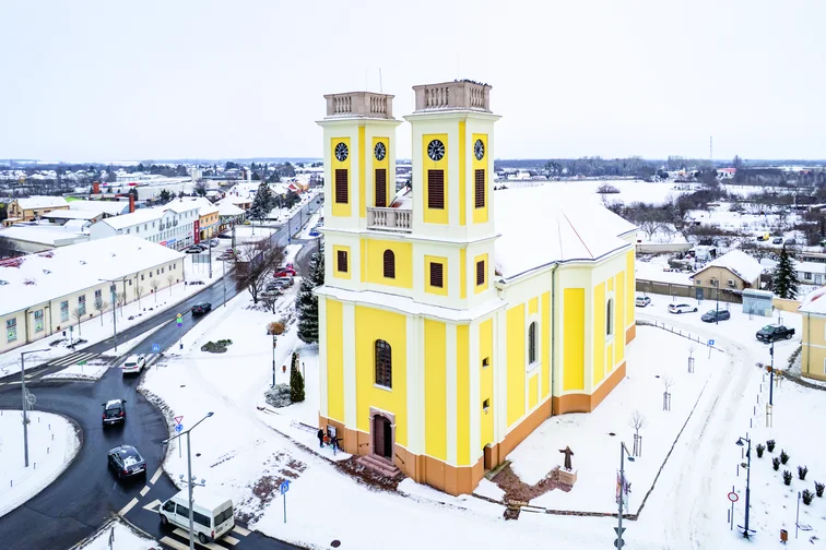 Kisbér, római katolikus templom