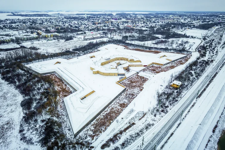 Komárom, Csillagerőd