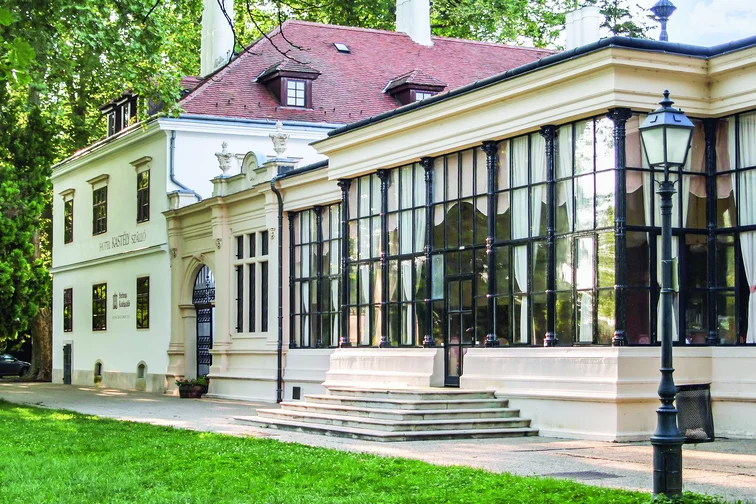 Nagycenk, Széchenyi-kastély és -mauzóleum