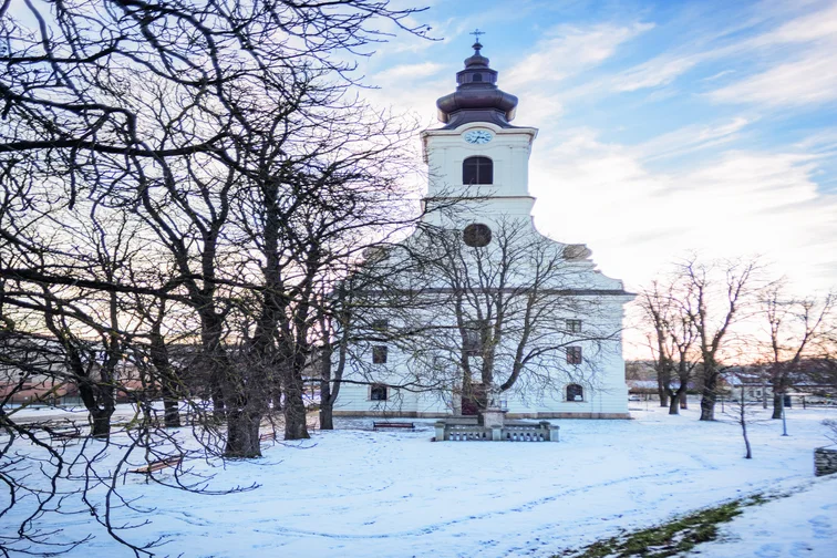 Piliscsaba, római katolikus templom