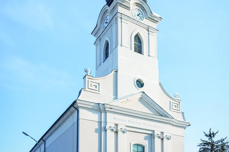 Szolnok, vártemplom