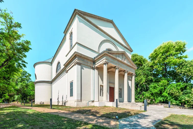 Vál, római katolikus templom