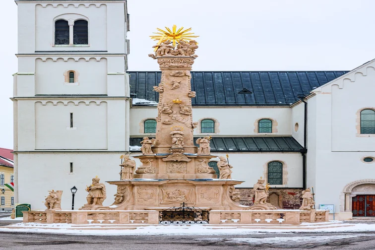 Veszprém, Szentháromság-szobor